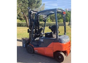 Оренда Електричний вилковий навантажувач Toyota 8FBMT18