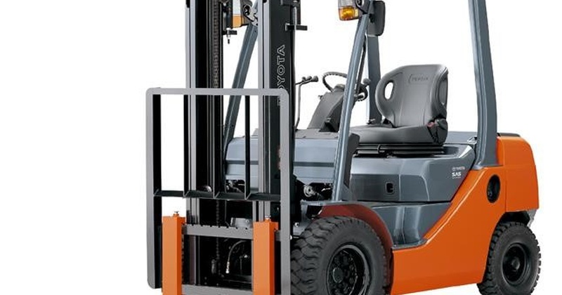 Погрузчик Toyota 62-8FD15