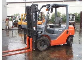 Оренда Дизельний вилковий навантажувач Toyota 8FD25